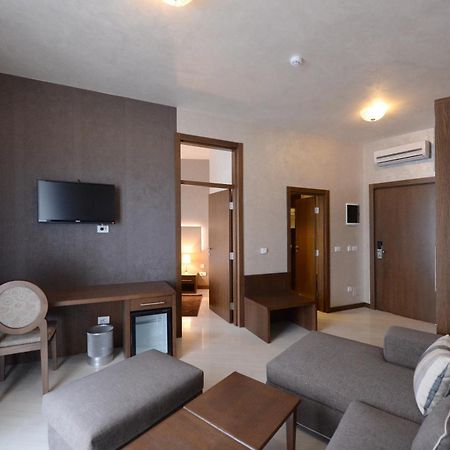 Hotel Majdan Belgrade Chambre photo